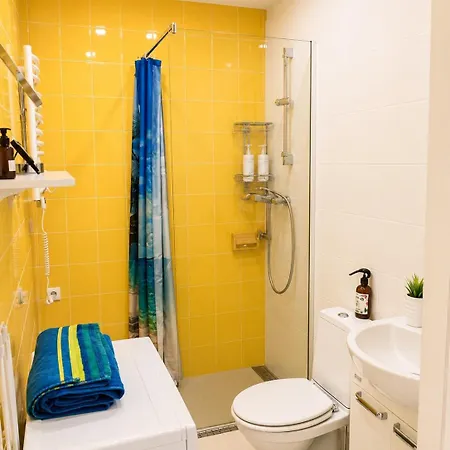 Calm, Cozy & Bright For Your Appartement *